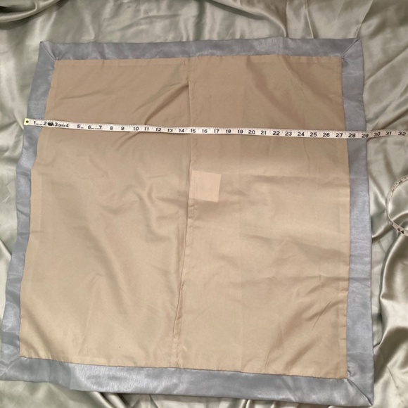 Euro Pillow Shams 2 NEVER USED Blue Beige-Tan Polyester Looks Like Silk Shantung - Picture 6 of 9